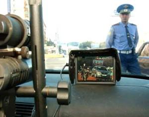 Гаишникам запретили ловить за скорость без камер