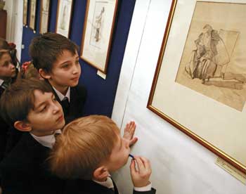Школьники смогут посещаться региональные музеи бесплатно 
