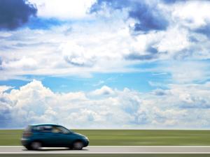 Автолюбителям увеличат максимально допустимую скорость движения