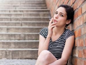 Курящие люди спят хуже, чем некурящие