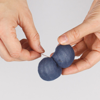 Змея своими руками: варежки-змейки. Шаг 2