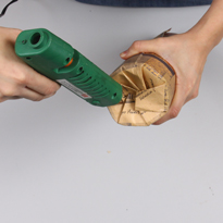 Упаковка для подарка: шампанское в стиле ретро. Шаг 3