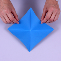 Летящий голубь. Оригами. Шаг 1