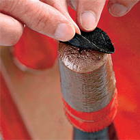 Подставка для цветов из табурета. Шаг 4