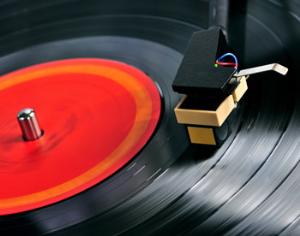 В Екатеринбургском музее открылась выставка, на которой надо слушать