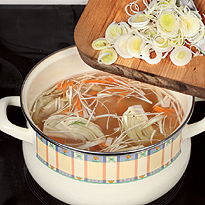 Сливочный суп с семгой. Шаг 4 Сливочный суп с семгой. Шаг 4