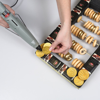 Подарок на 23 февраля: букет из конфет. Шаг 7