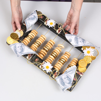 Подарок на 23 февраля: букет из конфет. Шаг 8