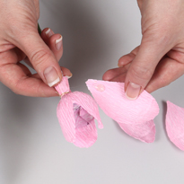 Как сделать тюльпан из бумаги. Шаг 6