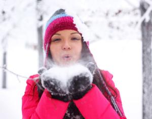 Онищенко запретил мыться снегом москвичам и разрешил жителям Севера