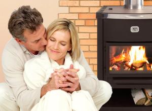 Камин для дачи: танцы живого огня