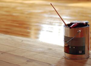 Лак для напольного покрытия