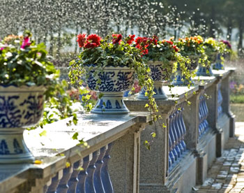 В Парке Горького восстановят уникальные власовские вазоны 