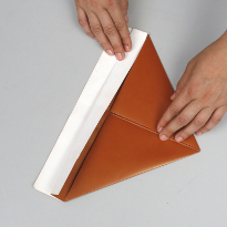 Шапки из бумаги: пилотка. Шаг 3