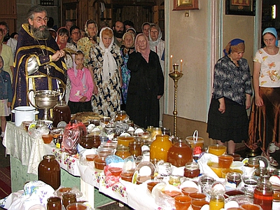 Сегодня — Медовый Спас и начало Успенского поста 