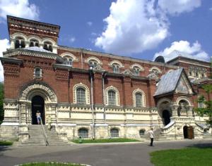 Музей хрусталя могут выселить из старого собора