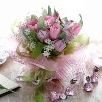 букет из конфет, 8 марта