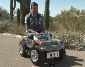 Самый маленький автомобиль в мире зарегистрирован как большой