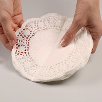 Бумажные украшения к празднику. Шаг 1