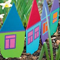Украшение для грядок: домики