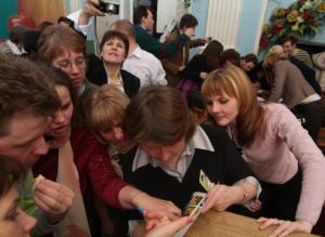 Послушать умных людей и найти единомышленников