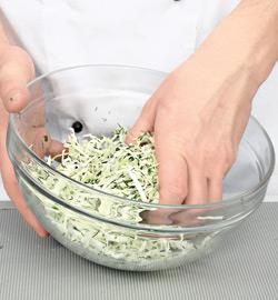 Салат Весенний. Шаг 2