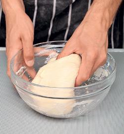 Осетинский пирог из листьев свеклы и свежего сыра. Шаг 1