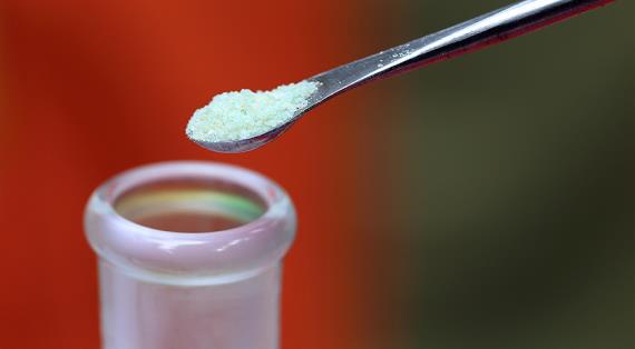 Как правильно использовать купорос в саду