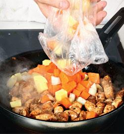 Гуляш с тыквой и индейкой. Шаг 3