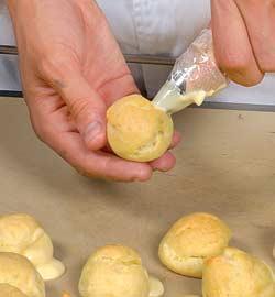 Торт из профитролей. Шаг 5