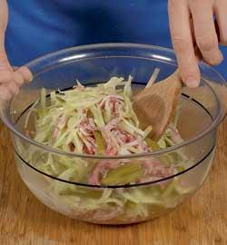 Швейцарский новогодний салат. Шаг 5