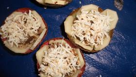 Картофельные корзиночки с киноа и сыром. Шаг 4