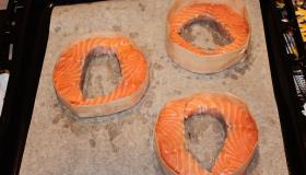 Кольца из лосося с рисом и грибами. Шаг 6