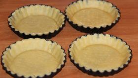 Тарталетки с кремом из творожного сыра. Шаг 2