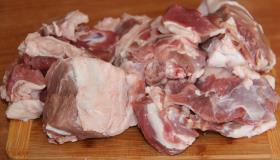 Баранина тушёная с овощами. Шаг 1