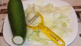 Быстрые маринованные цуккини. Шаг 1