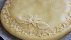 Пирог с зелёным луком и яйцами. Шаг 9