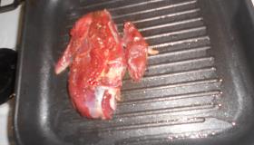 Теплый салат с утиной грудкой. Шаг 1