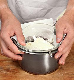 Картофельные пирожки с зеленым луком. Шаг 1