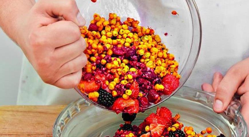 Простая запеканка с ягодами. Шаг 1