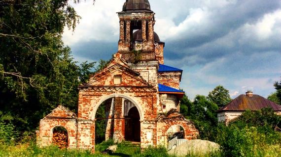 В деревеньке