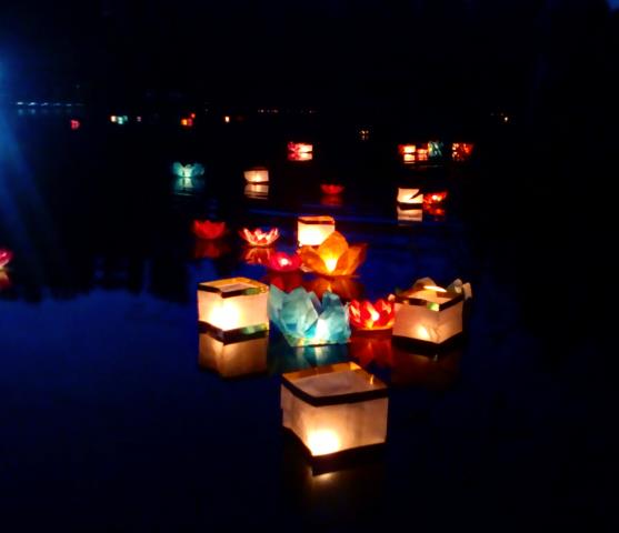 Фестиваль водных фонариков 