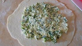 Плацинды с творогом и зеленью. Шаг 2