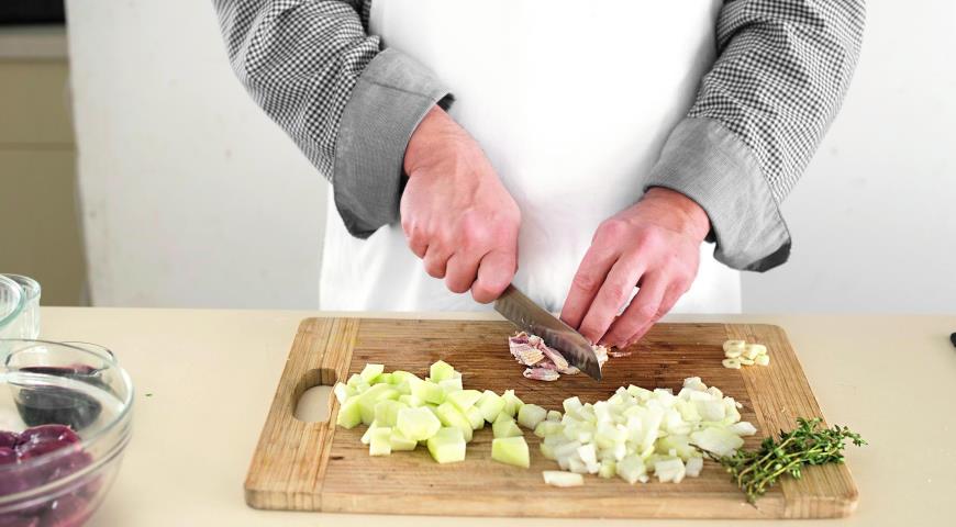 Паштет из куриной печенки с яблоками и тимьяном. Шаг 1 Паштет из куриной печенки с яблоками и тимьяном. Шаг 1