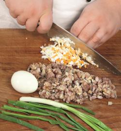 Блинный пирог закусочный. Шаг 1