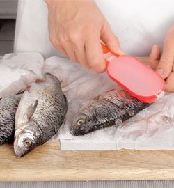 Вяленая мелкая рыбка: корюшка, мойва и подлещики. Шаг 1