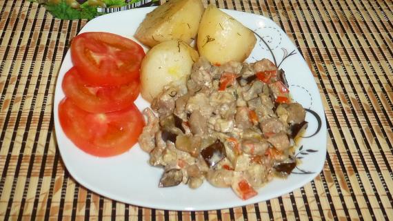 Мясо с бакалажанами
