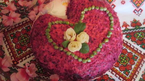 Салат -валентинка