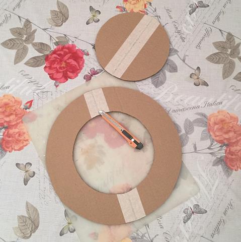 Создаем Рождественский венок своими руками . Шаг 3