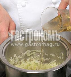 Куриные котлеты с соусом из щавеля и черемши. Шаг 4